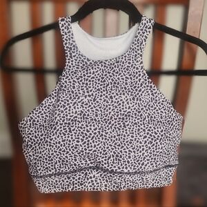Leopard Print High-Neck Sports Bra